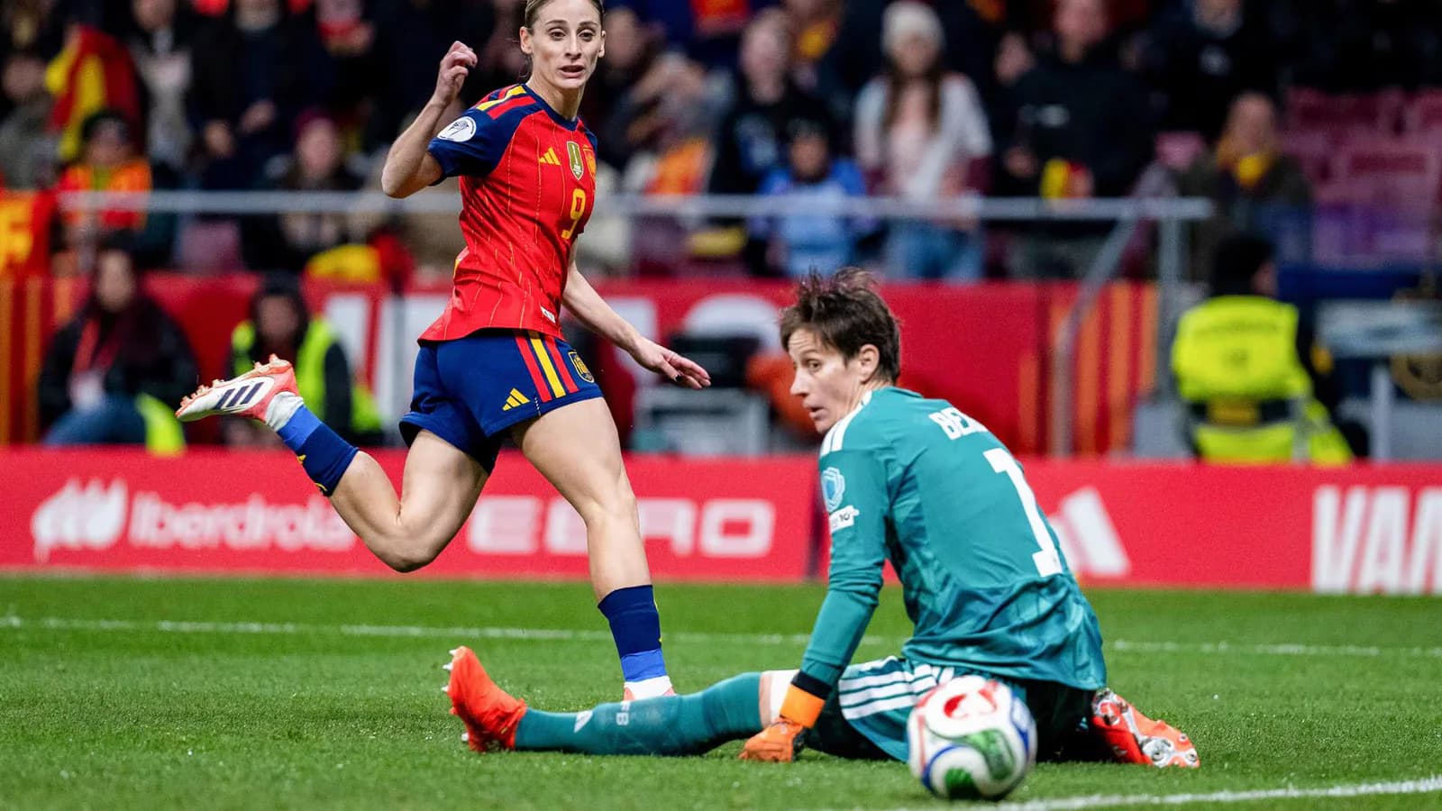 Esther González se suma al Al Qadsiah de Arabia Saudí hasta 2027