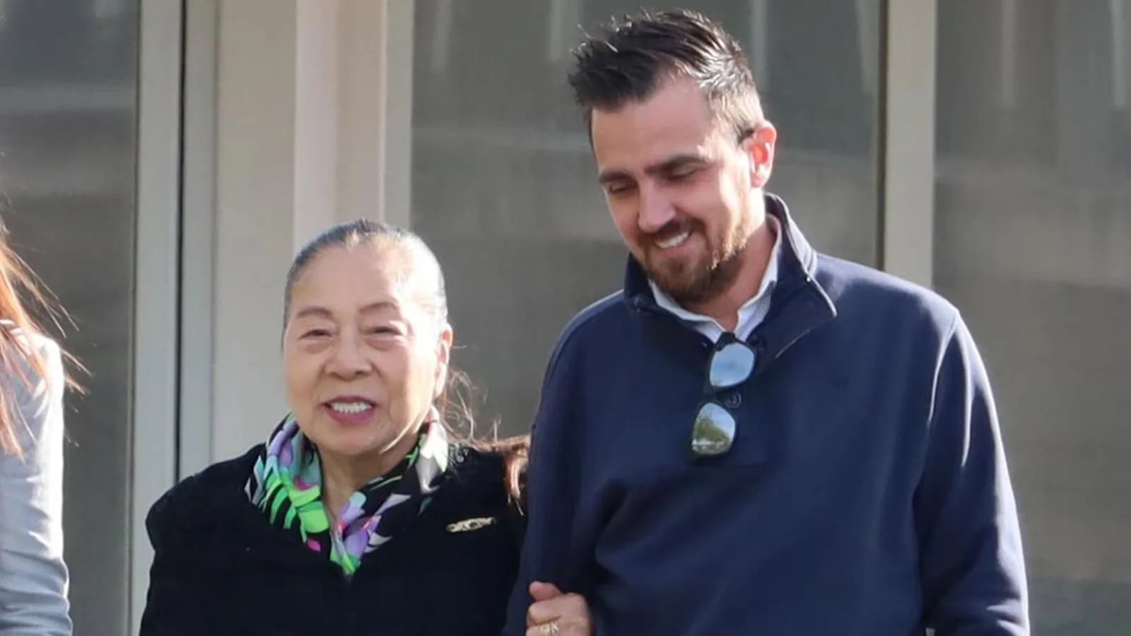 Pinocho encuentra apoyo en Junko tras el rechazo de su familia a su reclamo de ADN