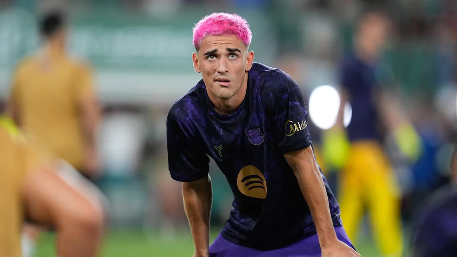 Gavi sufrió una contusión en la rodilla derecha y volverá pronto a entrenarse