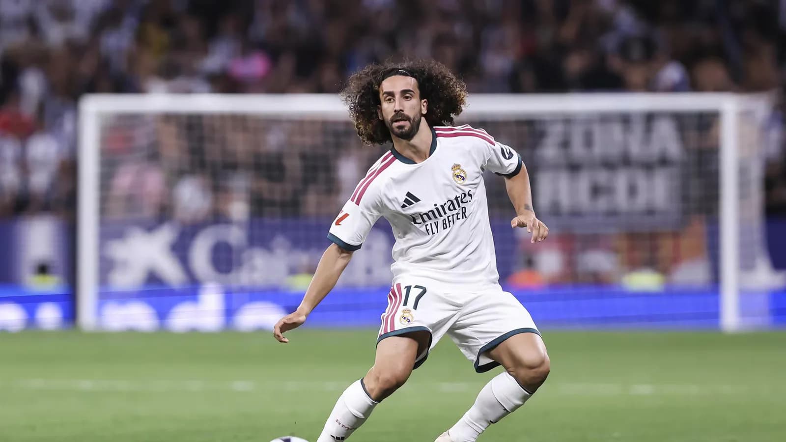 Cucurella espera debutar en el Bernabéu y destaca la mística de las remontadas