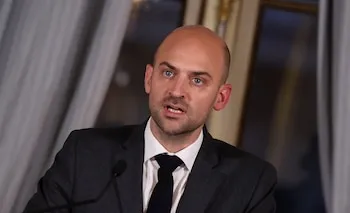 Francia informa sobre planes europeos para una misión en el estrecho de Ormuz