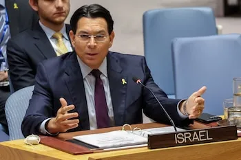 El canciller iraní se reúne con líderes de Pakistán