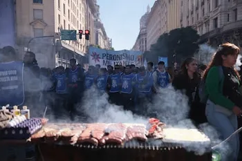 Inició el acto