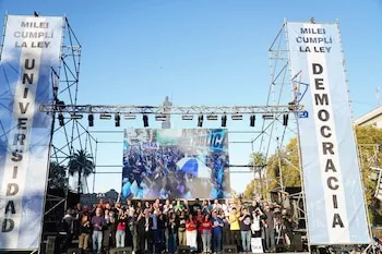 Críticas al Gobierno y solicitud a la Corte en la Marcha Federal Universitaria