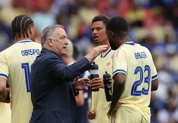 La rebelión de una selección a un mes del Mundial que terminó con un cambio de entrenador