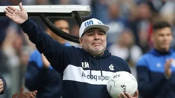 “Taquicárdico”: el mensaje que envió un enfermero seis días antes de la muerte de Maradona